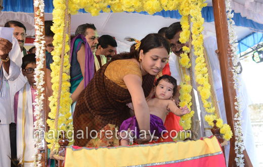 Krishna Vesha contest
